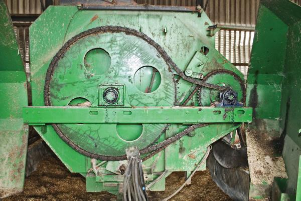 Tariff-free Agricultural Feeder Mixer Chain G27 G27T Attachment 667X 667H 667XC Steel Pintle Chains and Sprocket Made in Vietnam