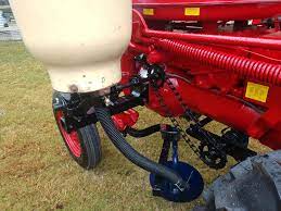 Agricultural Fertilizer Distributor 662 667H 667X Steel Pintle Chain and Sprockets With HB4 HB4S Attachment Made in Vietnam