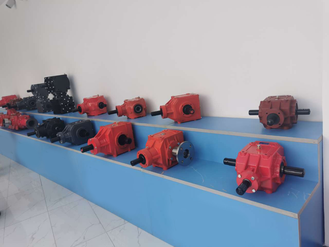 Broadcaster Round square Speed Reducer Fertilizer Seeder Gear Drive Gearbox for Sale Made in Vietnam