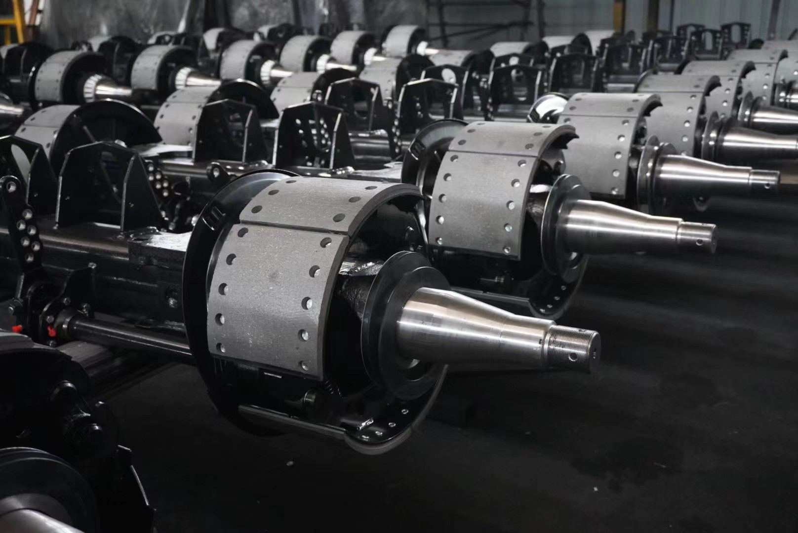 FANGD2F6 FANGD1.5F5 FANGD1F6 FANGD0.5F5 Trailer Straight Axle With Electric Brake Made in Vietnam