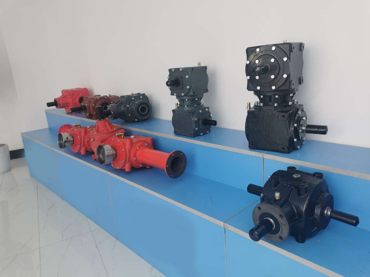 Broadcaster Round square Speed Reducer Fertilizer Seeder Gear Drive Gearbox for Sale Made in Vietnam